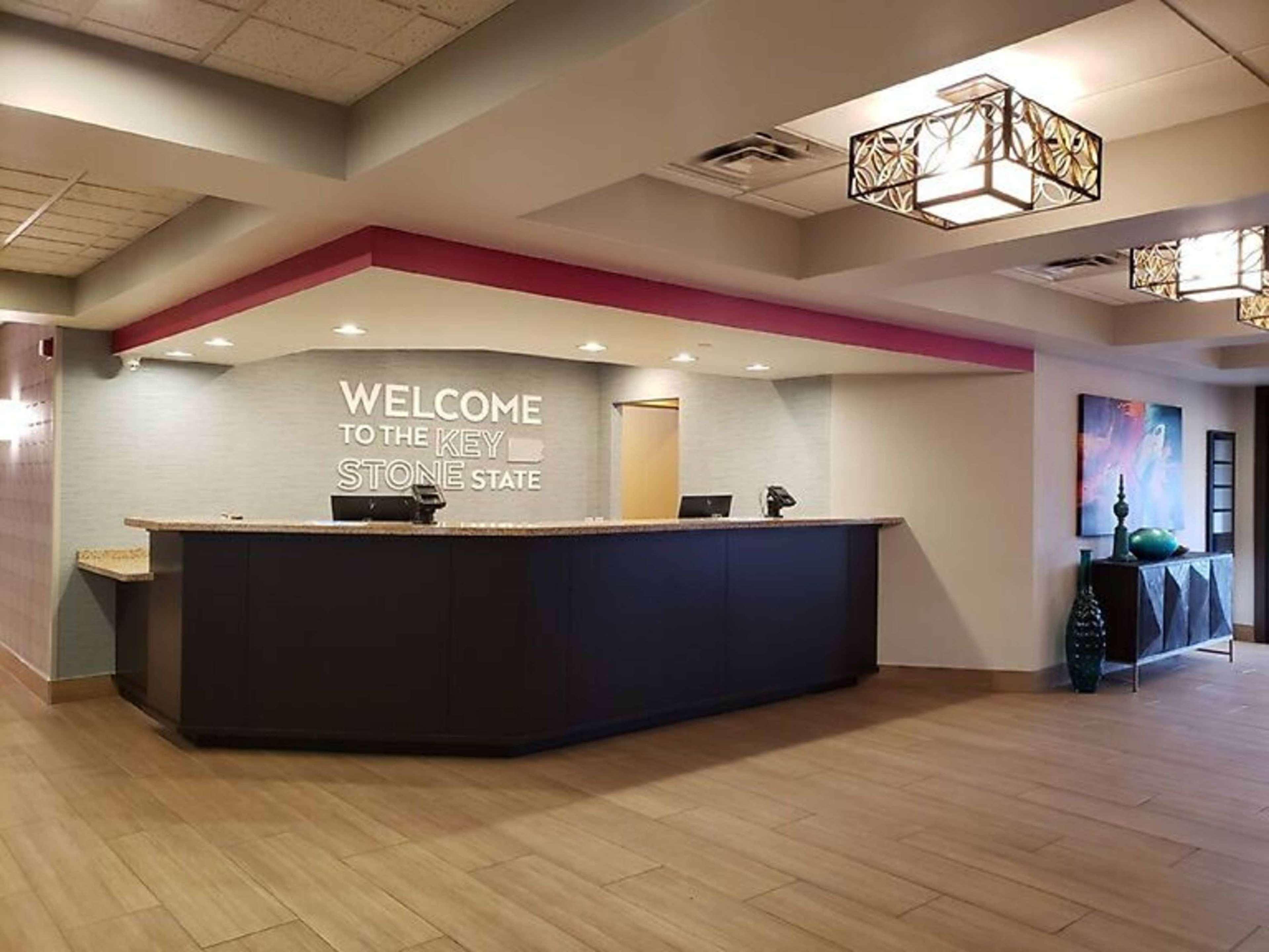 Hampton Inn Greensburg Exterior photo